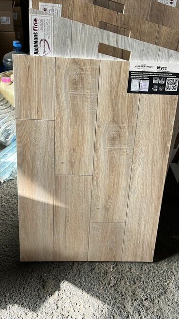 metbex aboylari 2022: Ağac teksturalı döşəmə örtüyü – laminat/parket görünüşlü plitə paneli