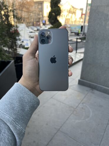 продаю айфон 12: IPhone 12 Pro, Б/у, 128 ГБ, Черный, Защитное стекло, Чехол, В рассрочку, 86 %