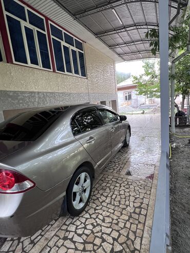 бишкек хонда свик: Honda Civic: 2006 г., 0.8 л, Автоматтык, Бензин, Седан