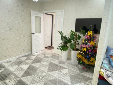 Продажа квартир: 1 комната, 33 м², 105 серия, 4 этаж, Евроремонт — 13