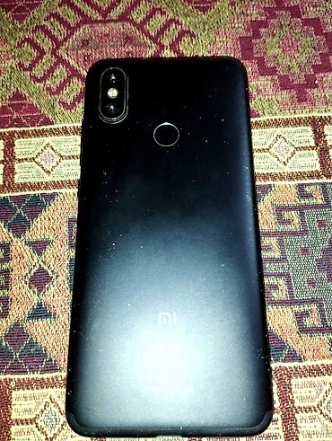 islənmis xəmir yoguran: Xiaomi Mi A2, rəng - Qara, 
 Qırıq — 1