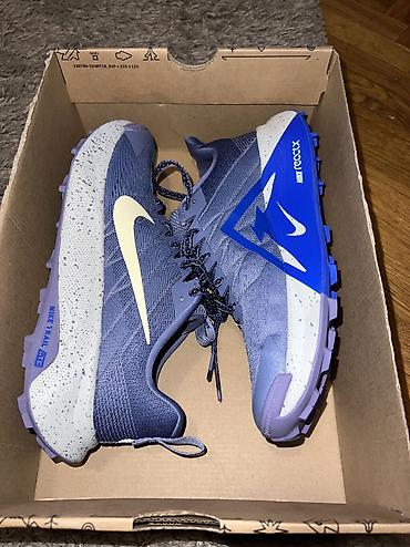aksa: NIKE Trail Wildhorse 10 World Indigo Alabaster (Women's) br.40, cm — 6