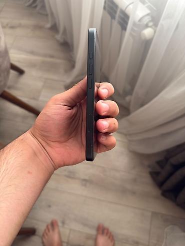 iphone 8 plus plata: IPhone 16, 128 GB, Qara, Simsiz şarj, Face ID — 1