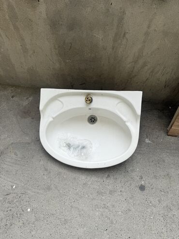 Duş başlıqları: Rakvina el uz yuyan