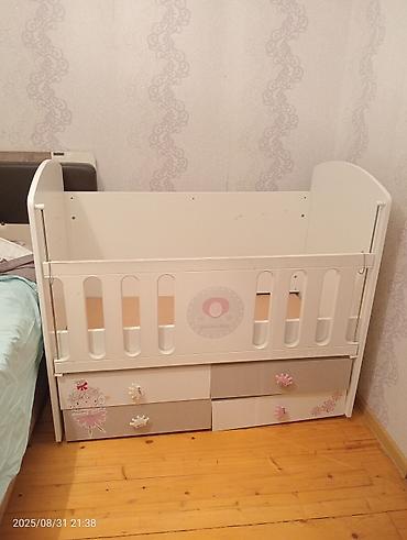 Beşiklər: Uşaq beşiyi – “Princess” dizaynlı - Rəng: ağ və bej tonları - Ön — 1