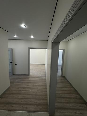 жилье в киргизии: 3 комнаты, 90 м², Киргизия 1 8 этаж, Свежий ремонт — 10