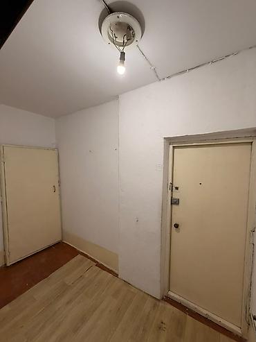 village: 4 комнаты, 90 м², 12 мкр Элитка, 1 этаж, Косметический ремонт — 6