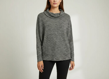 Swetry: Sweter damski, rozmiar One size