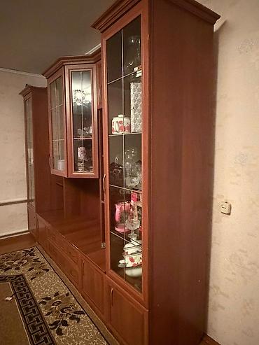 укмуш тв: Дубал шкаф, Дубал шкаф түрү: Модулдуу, Үй, конок бөлмөсү үчүн, Колдонулган, Өзгөчөлүктөрү: Телевизор коюучу бөлүк менен — 1
