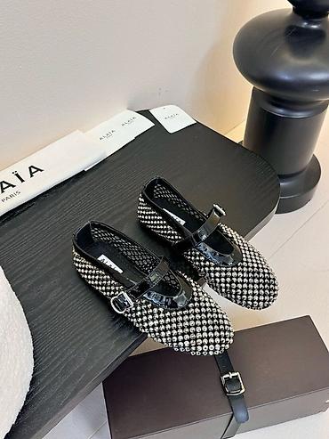 Личные вещи: Продаю Балетки Alaïa Paris Mary Jane с кристаллами - Модель: Mary — 2