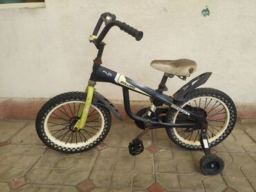 детский велосипед bmw kidsbike: Продаю велосипед детский б/у состояние хорошее прошу 1500