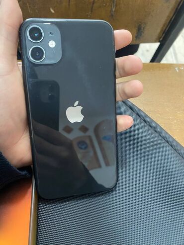 Apple iPhone: IPhone 11, Б/у, 128 ГБ, Черный, Чехол, 98 %