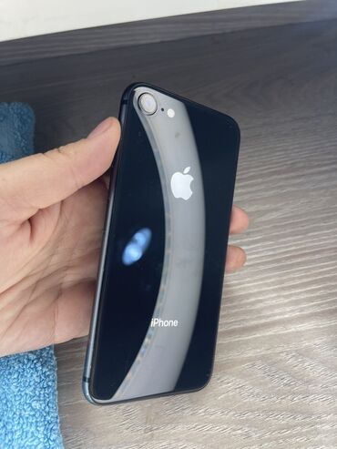 Apple iPhone: IPhone SE 2020, Черный