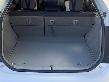 на тайота ист: Toyota Prius: 2011 г., 1.8 л, Вариатор, Гибрид, Лифтбек — 7