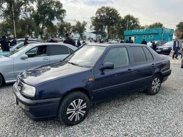 венто алмашам: Volkswagen Vento: 1994 г., 1.8 л, Механика, Бензин, Седан