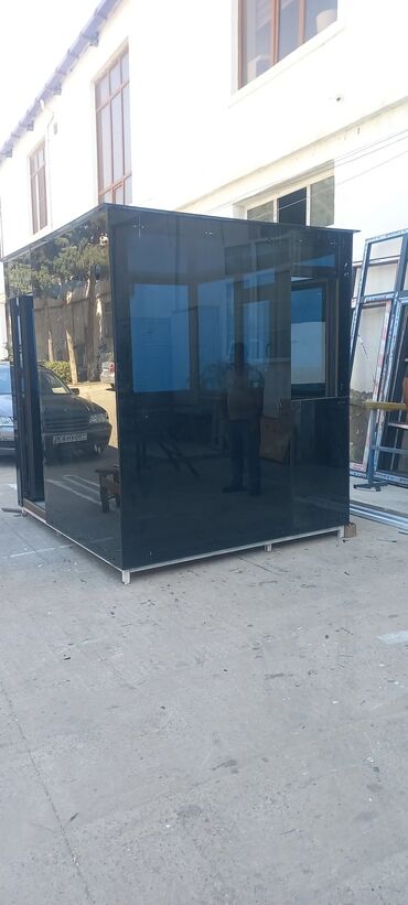 Butkalar, köşklar: MÜHAFİZƏ BUTKALARI. ağ plastik 155X155=890 man qara şüşəli — 16