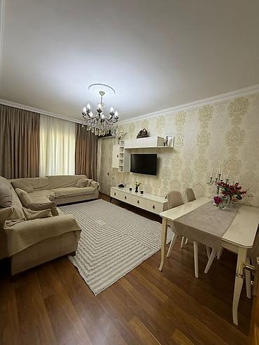güneşli: Köhnə Günəşli qəsəbəsi, Mehmandarov küçəsi 9 mərtəbəli Leninqrad — 1