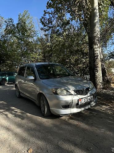 min seo: Mazda Demio: 2003 г., 1.5 л, Автомат, Бензин, Хэтчбэк — 9