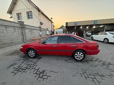 210 миллениум: Mazda 626: 1989 г., 2.2 л, Автомат, Бензин, Хэтчбэк — 3