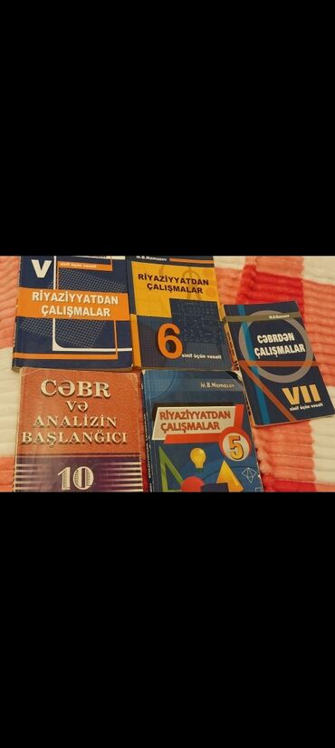 Tədris ədəbiyyatı: Her biri 3 AZN