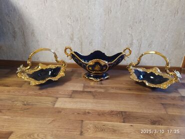 Vazalar: Vaza dəsti, Farfor — 10