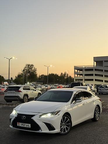 lexus es машина: Lexus ES: 2022 г., 2.5 л, Автомат, Гибрид, Седан — 1