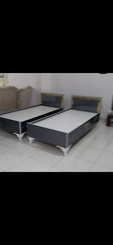 çarpayl: Mebel dəsti – qızılı detallı qara və ağ dizayn Tərkib: - 4 qapılı — 4