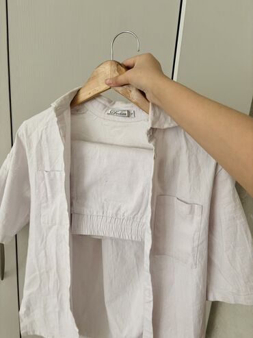 белые кофты: Шорты менен костюм, XS (EU 34), S (EU 36), M (EU 38)