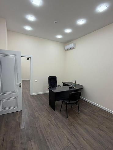 Kommersiya daşınmaz əmlakı: İcarəyə verilir 3 otaqlı ofis 75 m², Ağ şəhər q. Daha 7 şəklə bax — 3