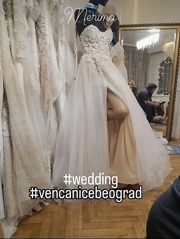 antikvarnice: Prodajem celokupni posao

 40 modernih vencanica — 5