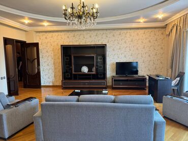 Uzunmüddətli kirayə mənzillər: Nəsimi rayonu, 28-may küçəsi 33, 17-mərtəbəli yeni tikili binanın — 17