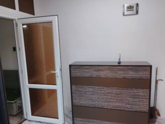 токмок сдаю дом: Сдатся помещения в аренду. Арендага берилет Балыкчы шаары Т.Океева