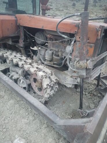 двигатель на портер: Paletli buldozer/traktor - Model: DT-75 (gövdə üzərində “Т-75/DT-75”