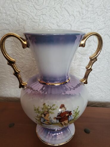 Ostali kućni dekor: Vaza nova Jugoporcelan iz 70ih godina. Titov Veles. Retka vaza sa na lalafo.rs — 3 Ostali kućni dekor: Vaza nova Jugoporcelan iz 70ih godina. Titov Veles. Retka vaza sa — 3
