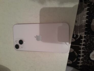 Apple iPhone: SALAM AYFON 13 TEZEDİ SATİLİR MİN MANAT TEZİLİ SATİLİR NOMRE 050