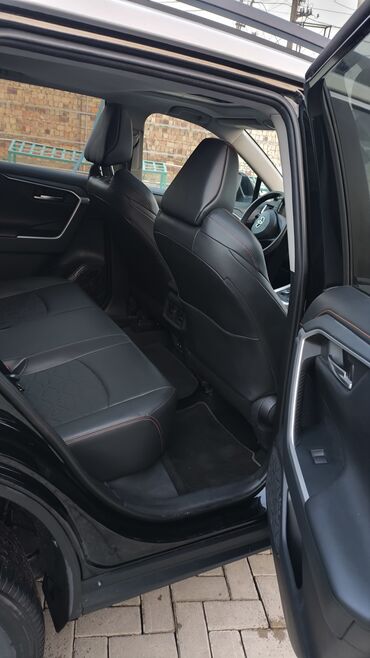 Toyota: Toyota RAV4: 2019 г., 2.5 л, Автомат, Бензин, Кроссовер at lalafo.kg — 10 Toyota: Toyota RAV4: 2019 г., 2.5 л, Автомат, Бензин, Кроссовер — 10