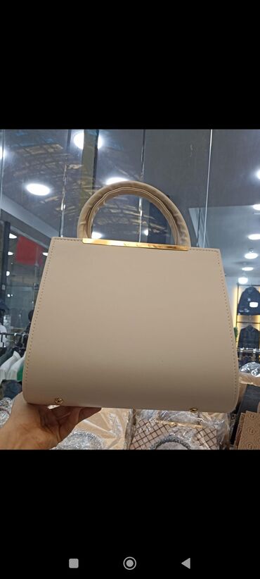 Çantalar: Əl çantası — 21