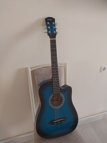 гитара цена: Срочно продаётся акустическая гитара 38 размер в идеальном состоянии