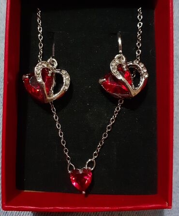 crvena haljina poklon ogrlica: Set mindjuše i ogrlica sterling 925. Poklon ukrasna kutija