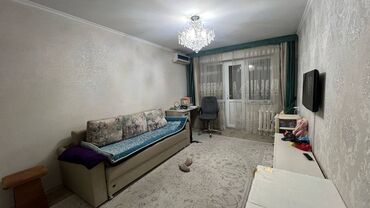 Продажа квартир: 2 комнаты, 43 м², 104 серия, 2 этаж, Евроремонт