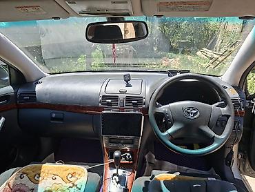 рул: Toyota Avensis: 2004 г., 2 л, Автомат, Седан — 1