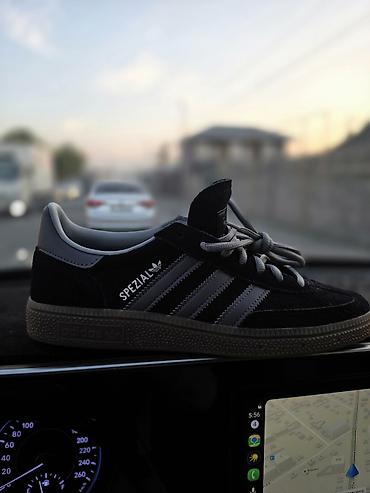 Мужские кроссовки, 40, Adidas, Новый, цвет - Черный, Самовывоз at lalafo.kg Мужские кроссовки, 40, Adidas, Новый, цвет - Черный, Самовывоз