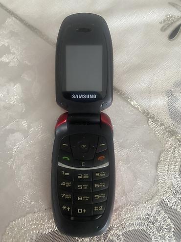nintendo switch qiymeti: Samsung Galaxy S22, rəng - Qırmızı, Düyməli — 3