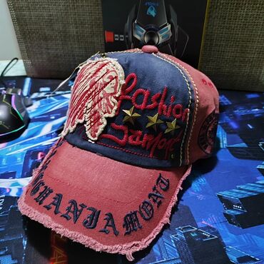 Кепки: Кепка, Бейсболка, Козырек: Изогнутый, С вышивкой — 37