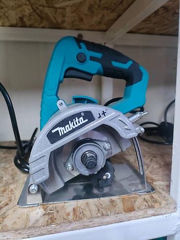 Мини-пилы: Циркулярная пила Tanker в чёрно-жёлтом корпусе с эргономичной — 4