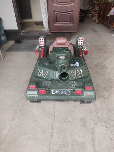 детские машинки на пульте управления в Кыргызстан | Автозапчасти: Продаю машинку танк Т-34,на пульте управления в хорошем