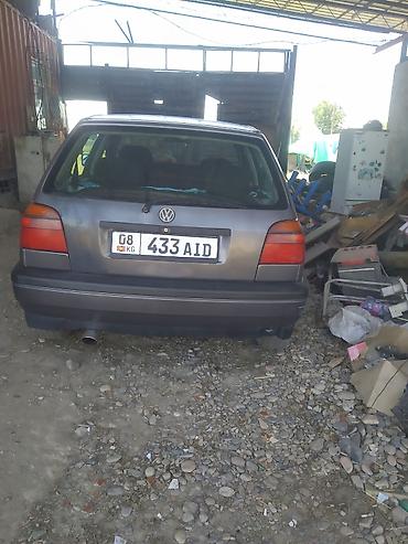Volkswagen Golf: 1994 г., 1.6 л, Механика, Бензин, Хэтчбэк