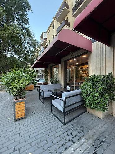Коммерческая недвижимость: İcarəyə verilir obyekt 200 m², 8 Noyabr m. Daha 7 şəklə bax Agentlik — 9