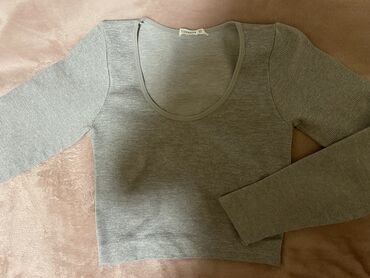 Džemperi, kardigani: Terranova croptop dug rukav siva majica m/l vel