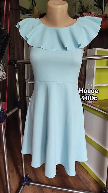 Повседневные платья: Размер S(42-44) всех платьев. Зелёное платье 200с 44-46размер.Все по — 22